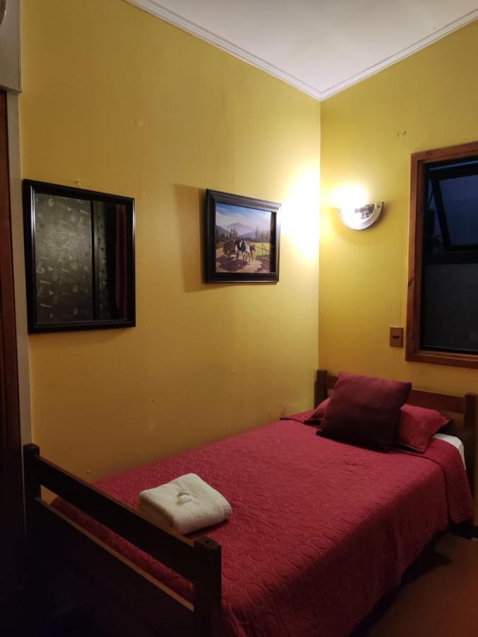 Hostal Rayen Centro Temuco Esterno foto
